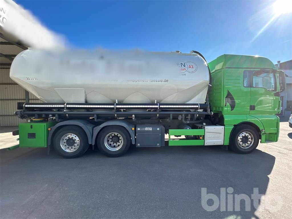 Tank truck MAN TGX: picture 8