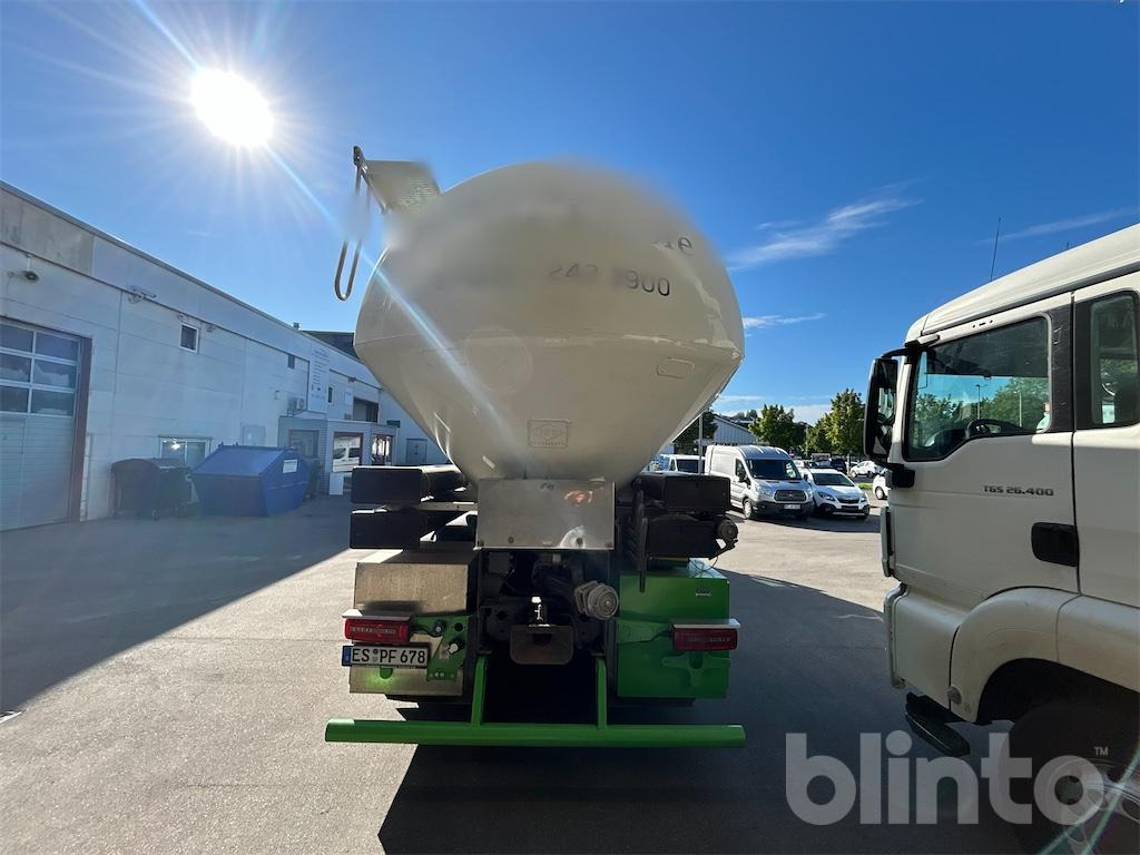 Tank truck MAN TGX: picture 7