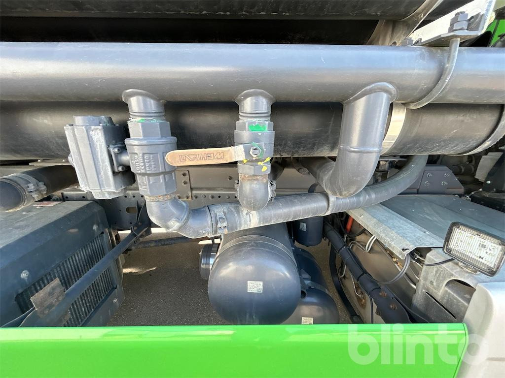 Tank truck MAN TGX: picture 43