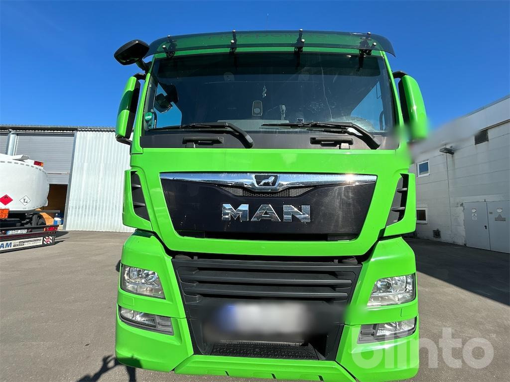 Tank truck MAN TGX: picture 38