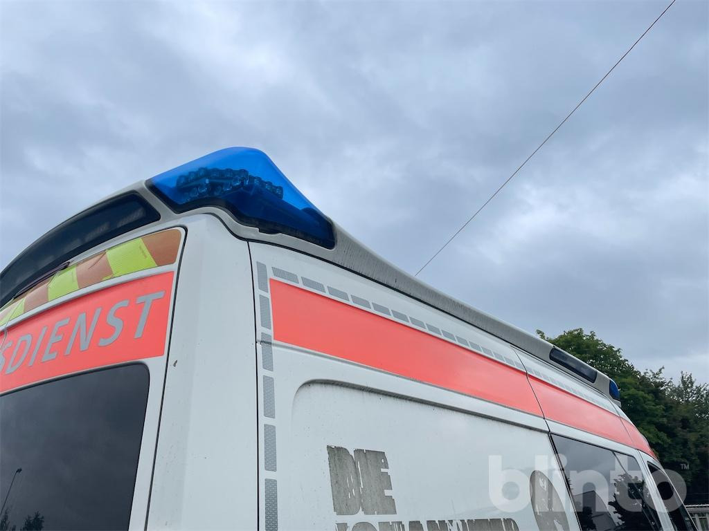 Ambulance Mercedes Benz Sprinter 316D: picture 23