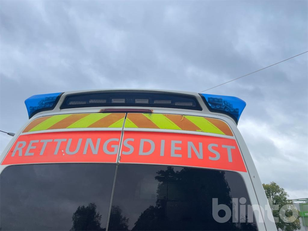 Ambulance Mercedes Benz Sprinter 316D: picture 22