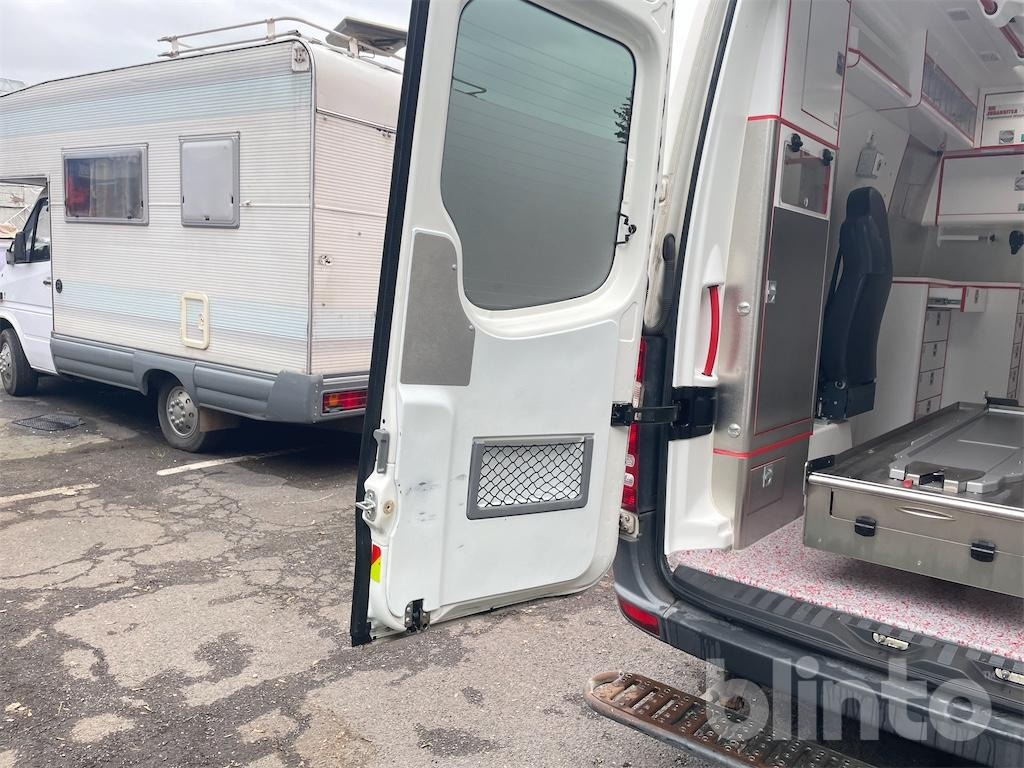 Ambulance Mercedes Benz Sprinter 316D: picture 45