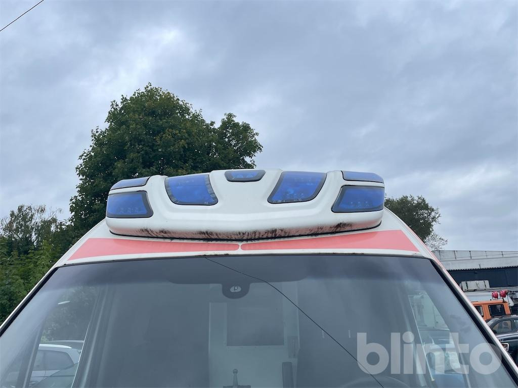 Ambulance Mercedes Benz Sprinter 316D: picture 19