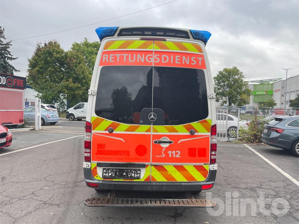 Ambulance Mercedes Benz Sprinter 316D: picture 9