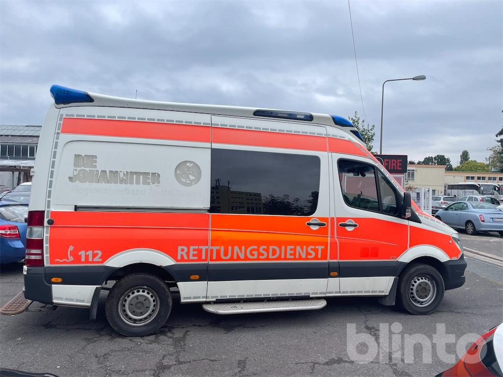 Ambulance Mercedes Benz Sprinter 316D: picture 10