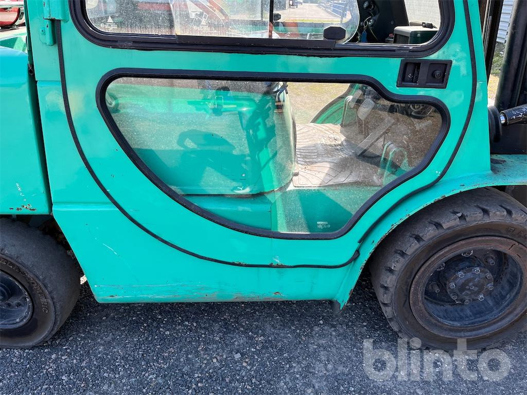 Diesel forklift Mitsubishi FD30K: picture 26