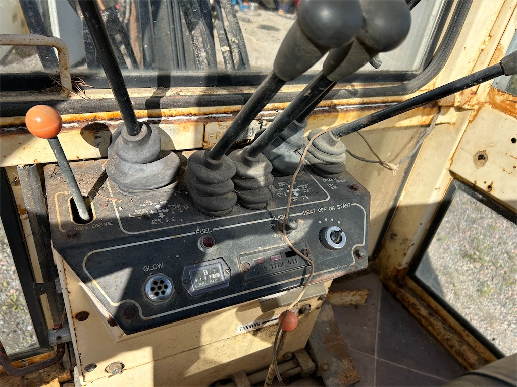 Mini excavator Nissan N120: picture 43