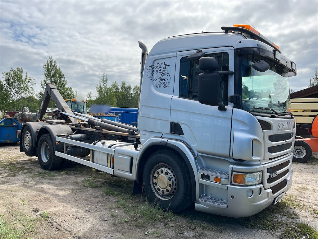 SCANIA P400LB6X2*4HNB - Hook lift truck: picture 4 SCANIA P400LB6X2*4HNB - Hook lift truck: picture 4