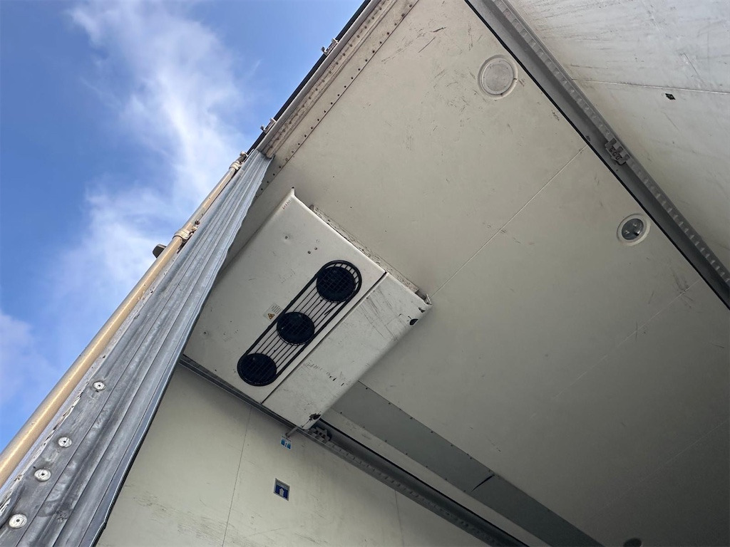 Refrigerator semi-trailer SCHMITZ SKO 24: picture 16
