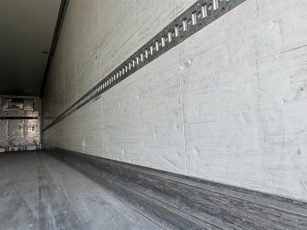 Refrigerator semi-trailer SCHMITZ SKO 24: picture 13