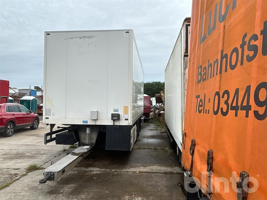 Schmitz Cargobull SCB C2 / ZKO 18/L - FP 45 COOL ( 2017) - Refrigerator trailer: picture 4 Schmitz Cargobull SCB C2 / ZKO 18/L - FP 45 COOL ( 2017) - Refrigerator trailer: picture 4