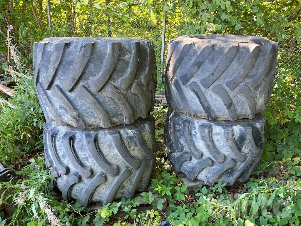 Trelleborg 650/45-22.5 - Wheel and tire package for Excavator: picture 2 Trelleborg 650/45-22.5 - Wheel and tire package for Excavator: picture 2