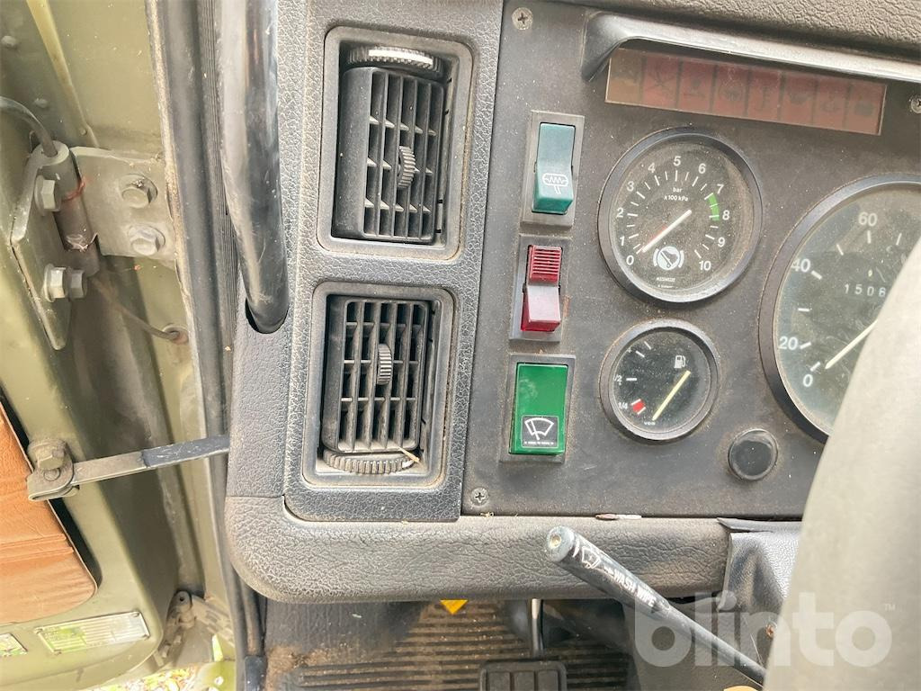 Truck VOLVO F613: picture 28