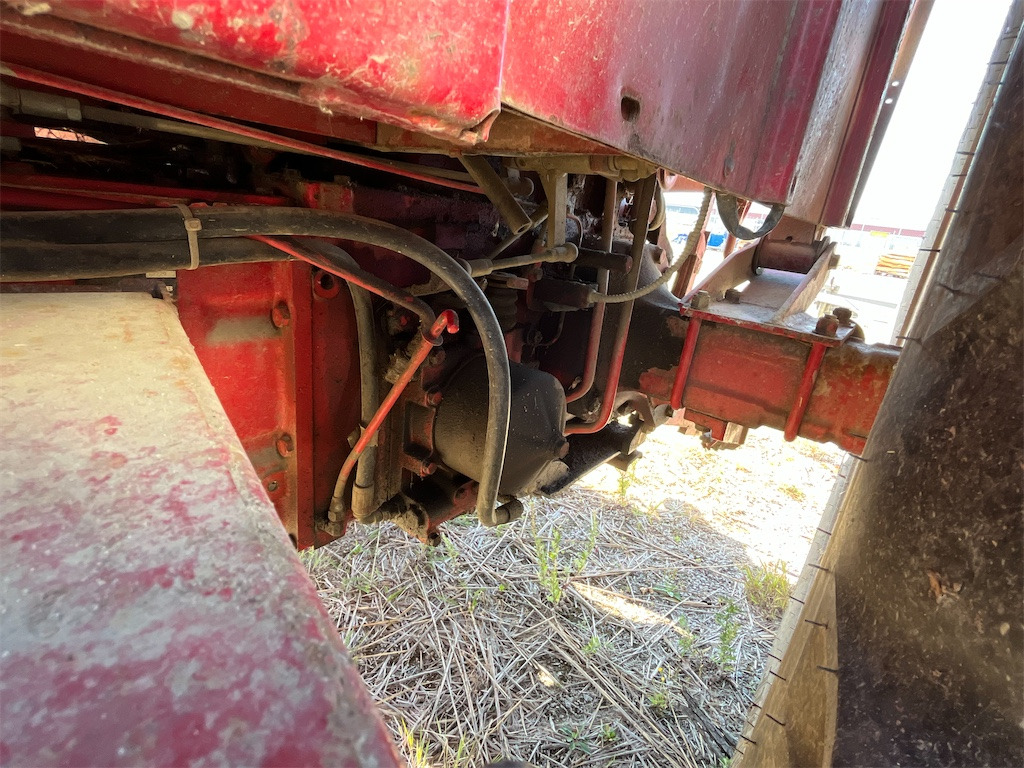 Farm tractor VOLVO-BM T 500: picture 16