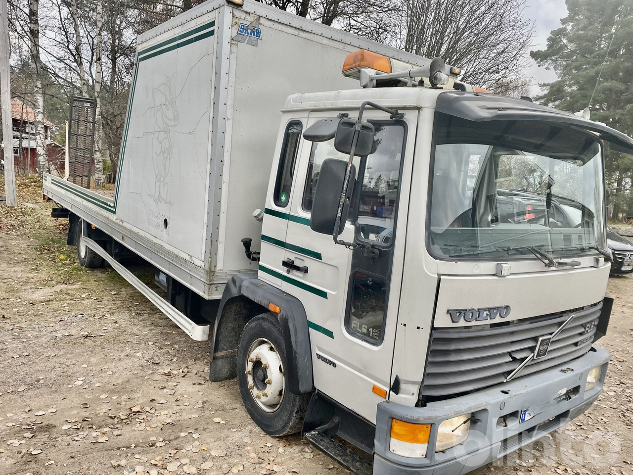 VOLVO FL612 4X2 med ramper - Dropside/ Flatbed truck: picture 1 VOLVO FL612 4X2 med ramper - Dropside/ Flatbed truck: picture 1