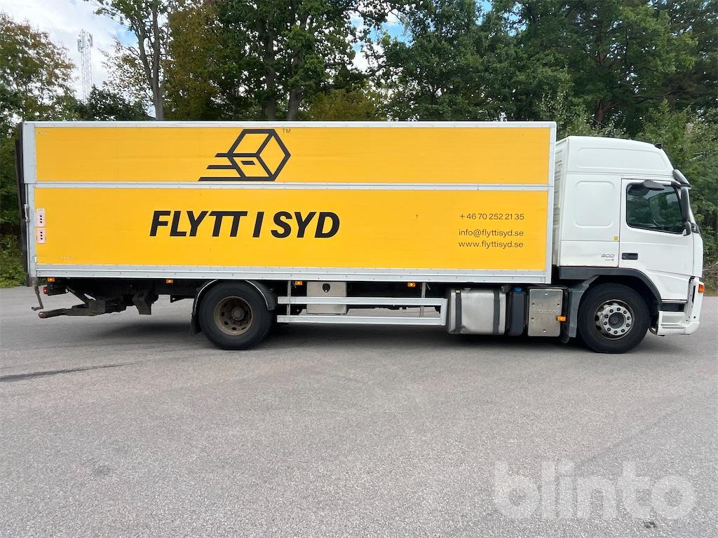 VOLVO FM-300 4X2 - Box truck: picture 4 VOLVO FM-300 4X2 - Box truck: picture 4