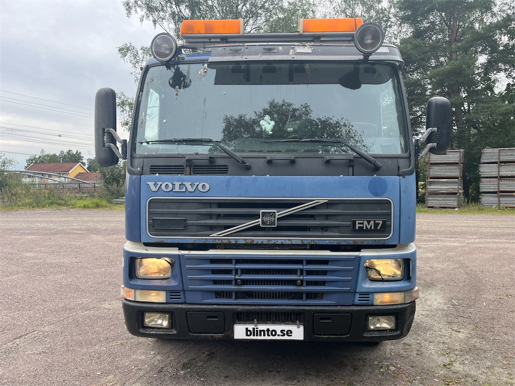 VOLVO FM7 4X2 - Dropside/ Flatbed truck, Crane truck: picture 2 VOLVO FM7 4X2 - Dropside/ Flatbed truck, Crane truck: picture 2