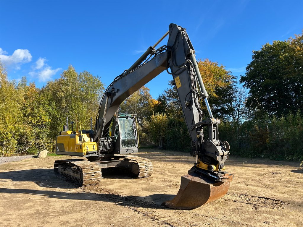 Volvo EC 220DL - Crawler excavator: picture 3 Volvo EC 220DL - Crawler excavator: picture 3