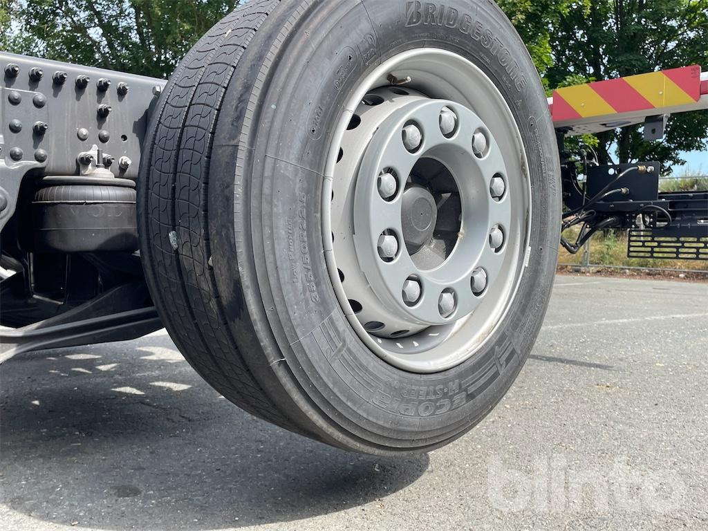 Cab chassis truck Volvo FH 460 FG 6x2 (2023): picture 45