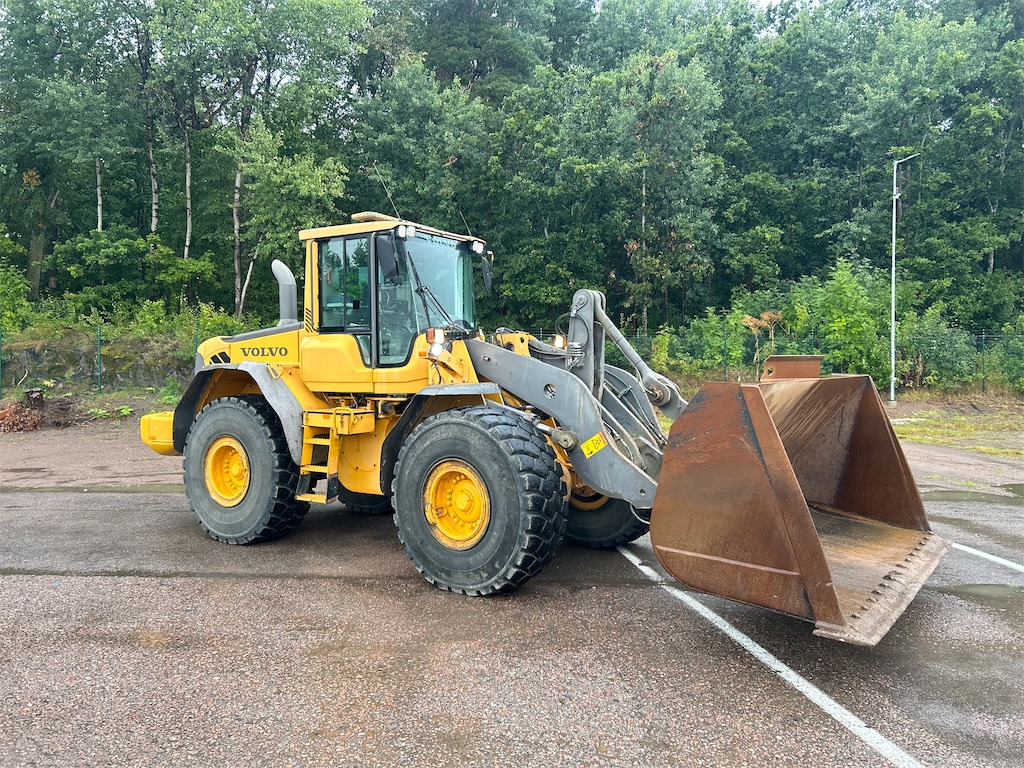 Volvo L110F - Wheel loader: picture 4 Volvo L110F - Wheel loader: picture 4