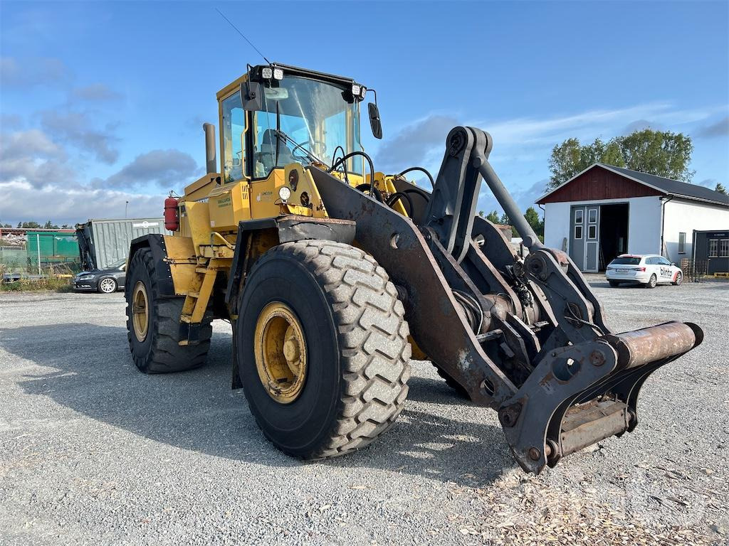 Volvo L180C - Wheel loader: picture 3 Volvo L180C - Wheel loader: picture 3