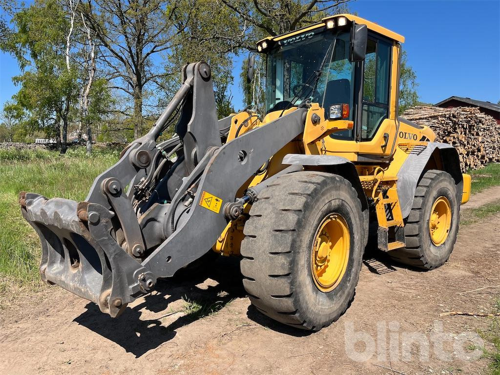 Volvo L90 F - Wheel loader: picture 1 Volvo L90 F - Wheel loader: picture 1