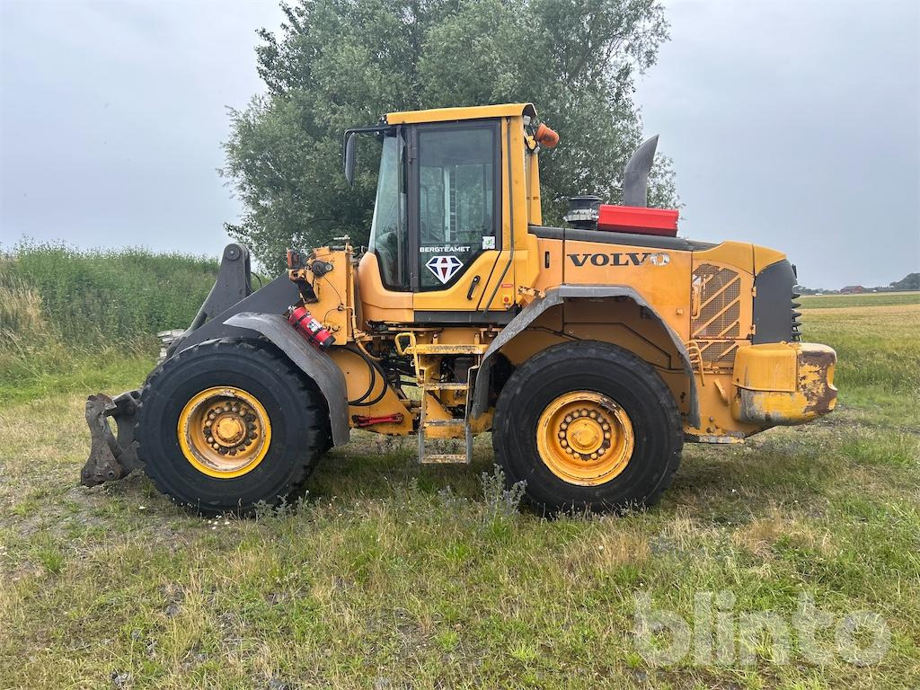 Wheel loader Volvo L90F: picture 10