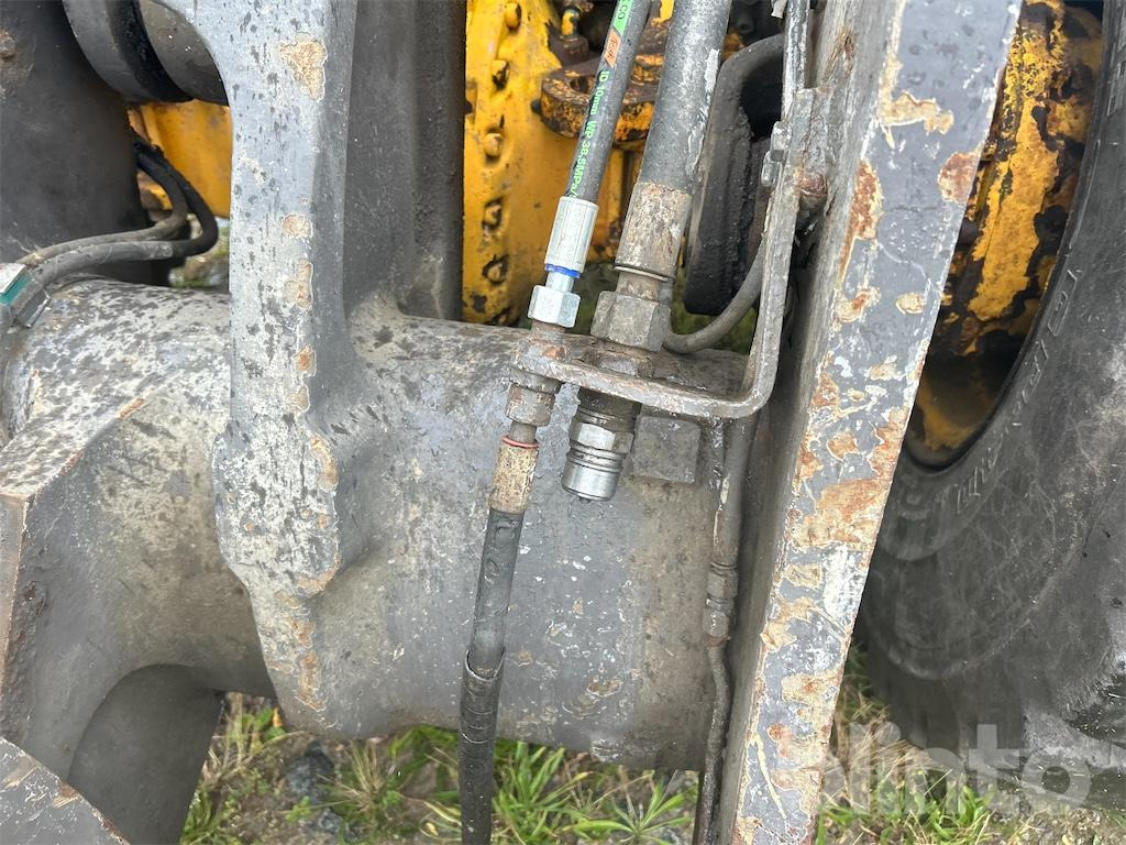 Wheel loader Volvo L90F: picture 20