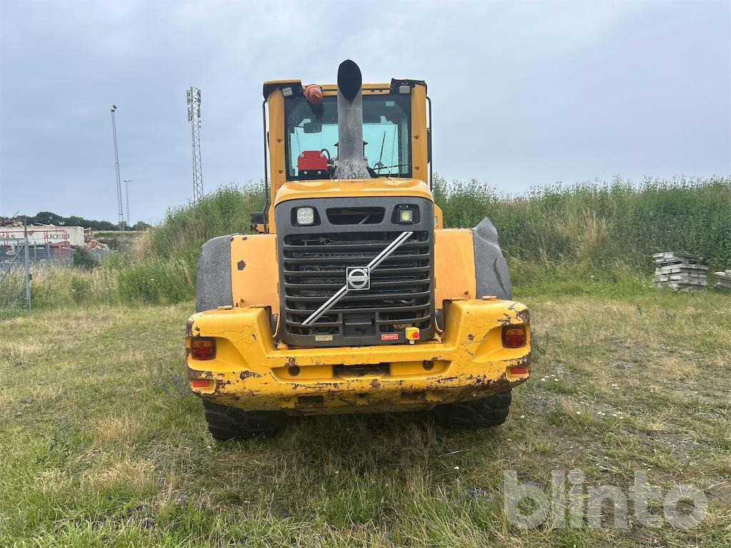 Wheel loader Volvo L90F: picture 8