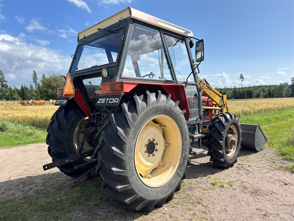 ZETOR 7045 - Farm tractor: picture 5 ZETOR 7045 - Farm tractor: picture 5