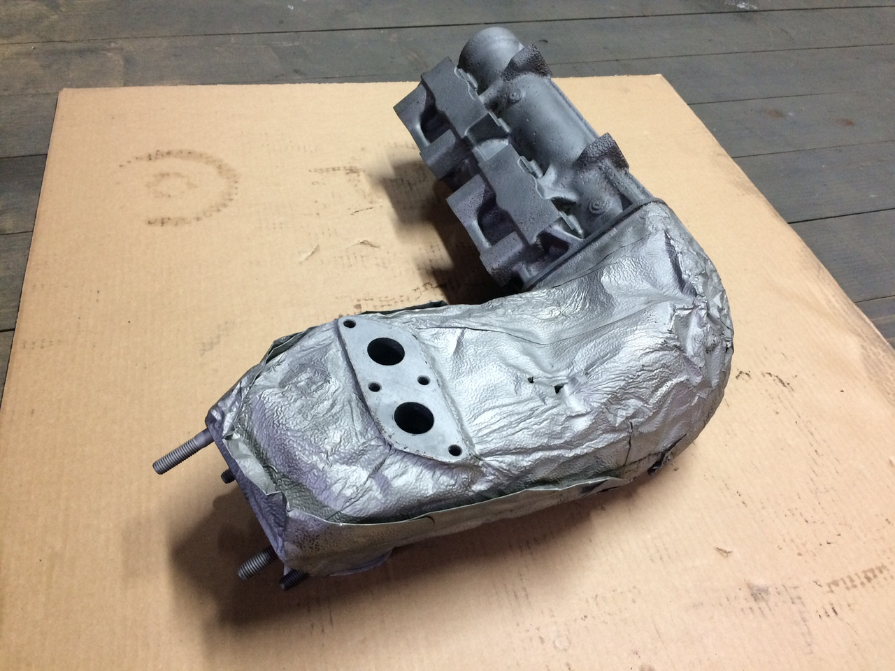 COLLETTORE SCARICO COIBENTATO POSTERIORE MAN 51081015160 - Exhaust manifold: picture 2 COLLETTORE SCARICO COIBENTATO POSTERIORE MAN 51081015160 - Exhaust manifold: picture 2