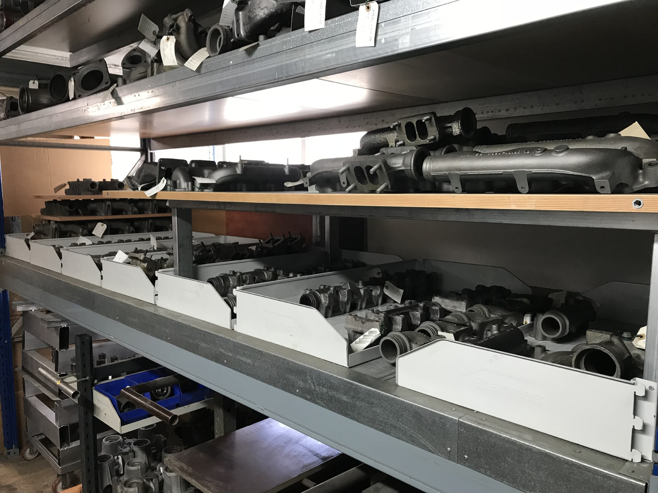 COLLETTORI SCARICO E ASPIRAZIONE MAN - Exhaust manifold: picture 3 COLLETTORI SCARICO E ASPIRAZIONE MAN - Exhaust manifold: picture 3