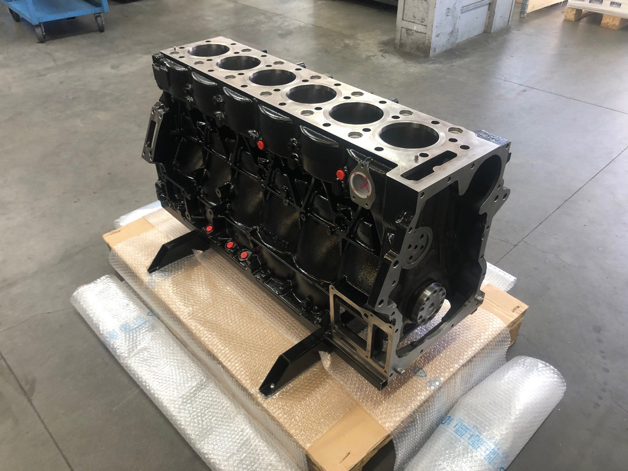 Crankcase for Truck KIT BASAMENTO + ALBERO MOTORE - MAN D2676 EURO6C: picture 9