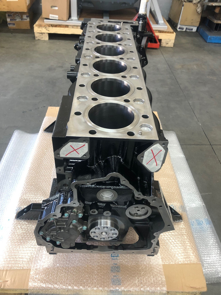 Crankcase for Truck KIT BASAMENTO + ALBERO MOTORE - MAN D2676 EURO6C: picture 6