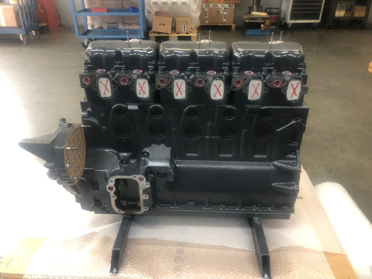 LONGBLOCK MAN D0826LE521 / MAN D0826 LE521 - Cylinder block: picture 4 LONGBLOCK MAN D0826LE521 / MAN D0826 LE521 - Cylinder block: picture 4