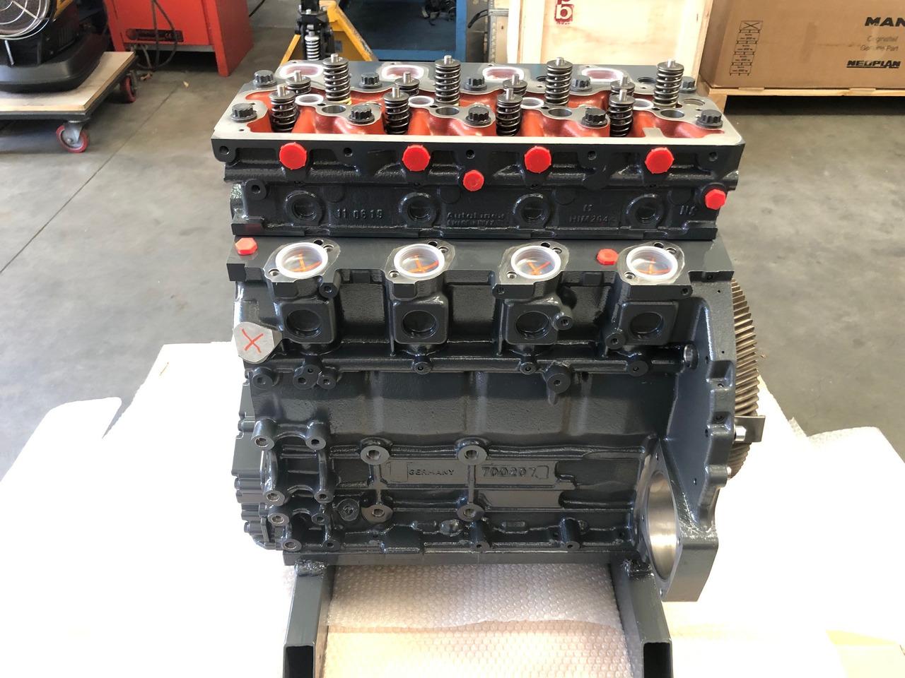 LONGBLOCK MERCEDES OM924LA / MERCEDES OM924 LA - Cylinder block: picture 4 LONGBLOCK MERCEDES OM924LA / MERCEDES OM924 LA - Cylinder block: picture 4