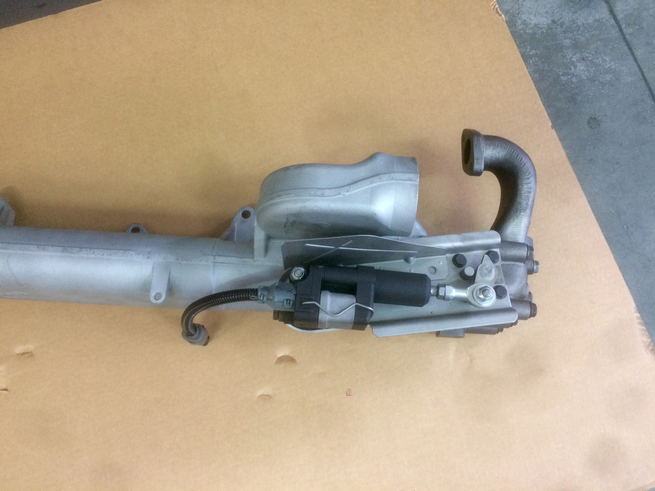 MODULO EGR (modulo ricircolo gas di scarico) - Motori MAN D2066 / D2676 - Euro 3 / Euro 4 - RIF. MAN 51081007047 - 51081007060 - 51081007063 - 51081007196 - EGR cooler: picture 3 MODULO EGR (modulo ricircolo gas di scarico) - Motori MAN D2066 / D2676 - Euro 3 / Euro 4 - RIF. MAN 51081007047 - 51081007060 - 51081007063 - 51081007196 - EGR cooler: picture 3