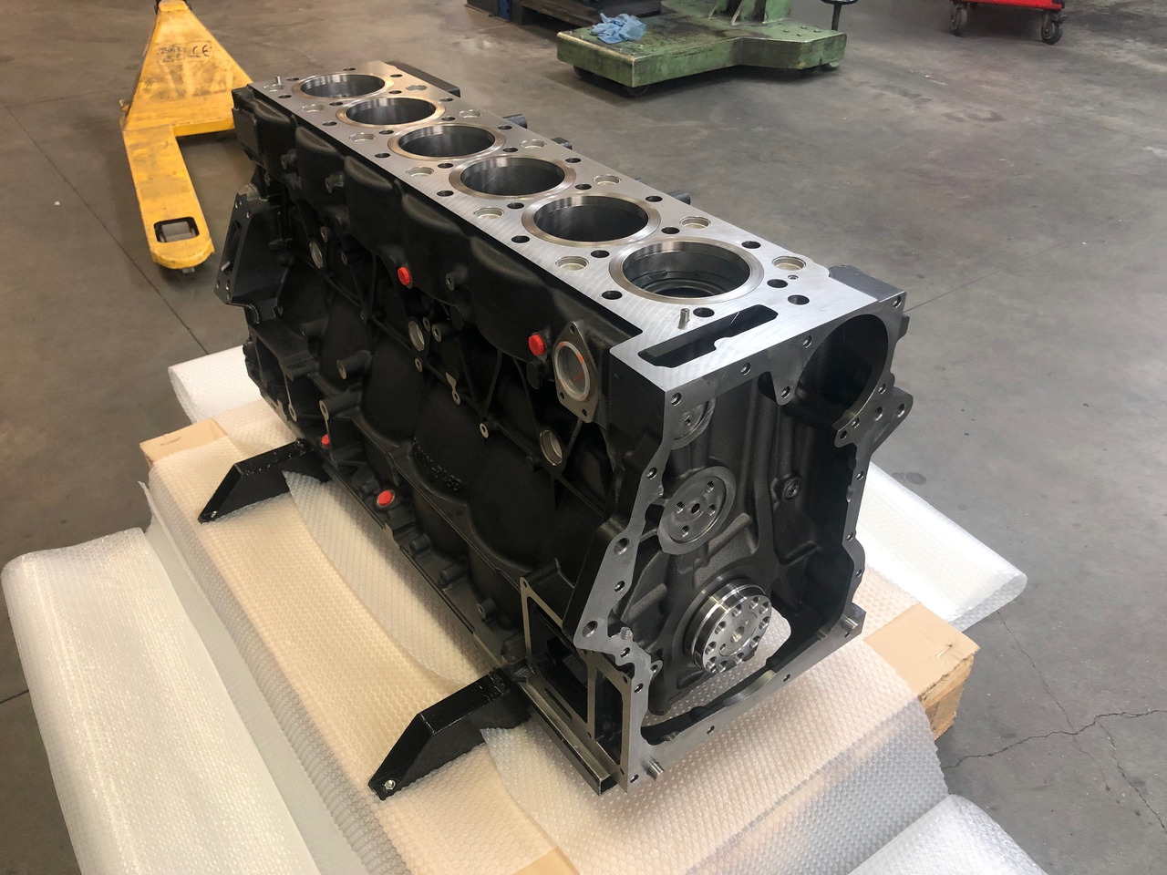 SHORTBLOCK MAN D2066 EURO 6c (camion) - Cylinder block for Truck: picture 1 SHORTBLOCK MAN D2066 EURO 6c (camion) - Cylinder block for Truck: picture 1