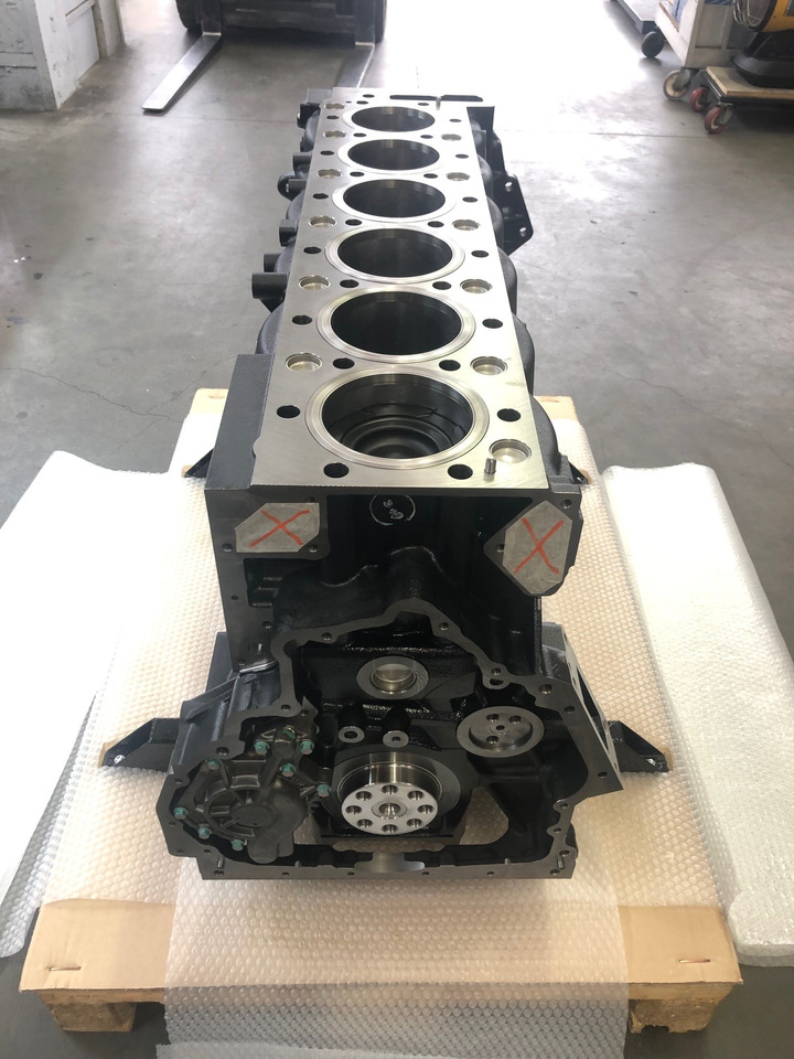 SHORTBLOCK MAN D2676 EURO 6c (camion) - Cylinder block for Truck: picture 3 SHORTBLOCK MAN D2676 EURO 6c (camion) - Cylinder block for Truck: picture 3