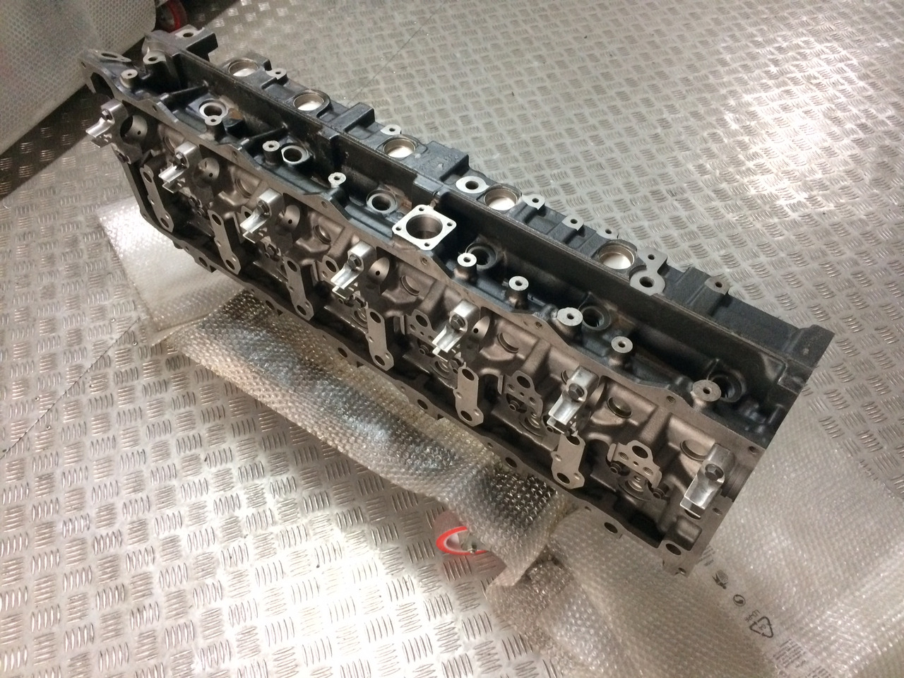 TESTATA MAN D2066LUH - MAN 51031006190 - Cylinder head: picture 2 TESTATA MAN D2066LUH - MAN 51031006190 - Cylinder head: picture 2