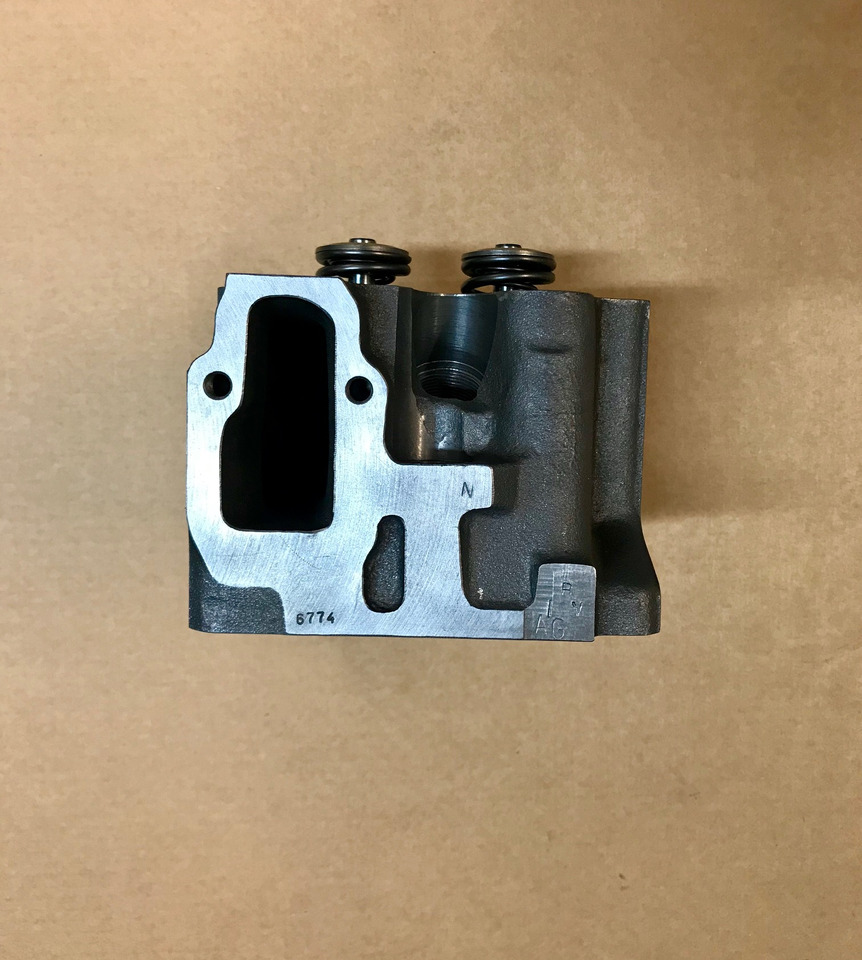 TESTATA MAN D28 - 2 VALVOLE PER CILINDRO - RIF. MAN 51031016773 / 51031016774 - Cylinder head: picture 4 TESTATA MAN D28 - 2 VALVOLE PER CILINDRO - RIF. MAN 51031016773 / 51031016774 - Cylinder head: picture 4