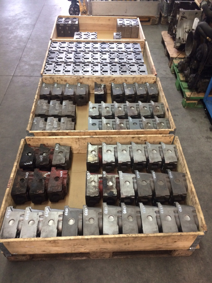 TESTATE MOTORI MAN D0824 / D0826 / D0834 / D0836 - Engine and parts for Truck: picture 4 TESTATE MOTORI MAN D0824 / D0826 / D0834 / D0836 - Engine and parts for Truck: picture 4