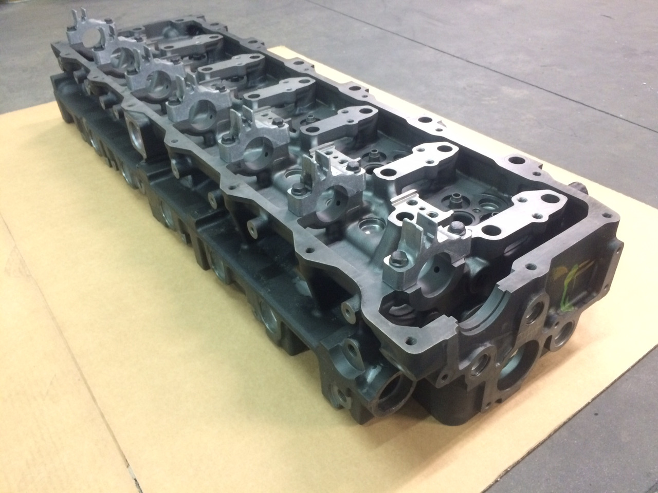 Cylinder head for Truck TESTATE MOTORI MAN D2066 - D2676 - NUDE / COMPLETE DI VALVOLE: picture 18