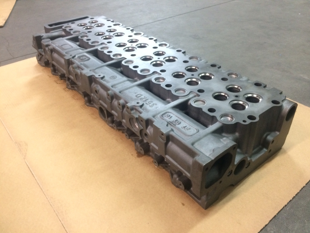 Cylinder head for Truck TESTATE MOTORI MAN D2066 - D2676 - NUDE / COMPLETE DI VALVOLE: picture 20