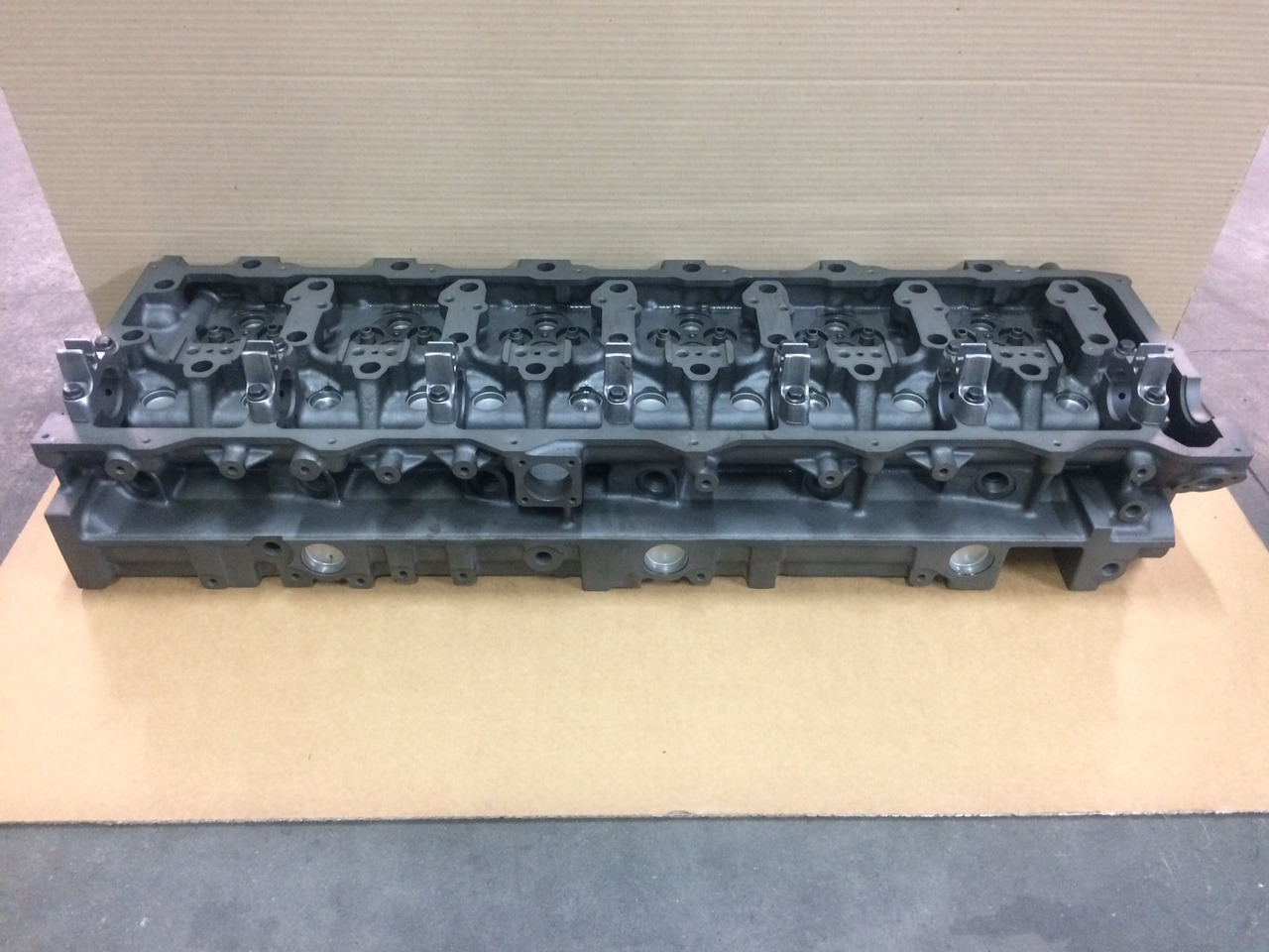 Cylinder head for Truck TESTATE MOTORI MAN D2066 - D2676 - NUDE / COMPLETE DI VALVOLE: picture 6