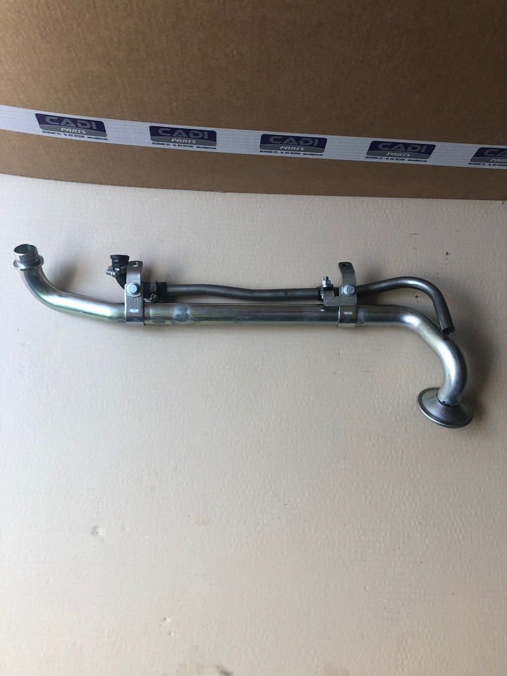 TUBO ASPIRAZIONE OLIO MAN 51057035773 - Engine and parts for Truck: picture 3 TUBO ASPIRAZIONE OLIO MAN 51057035773 - Engine and parts for Truck: picture 3