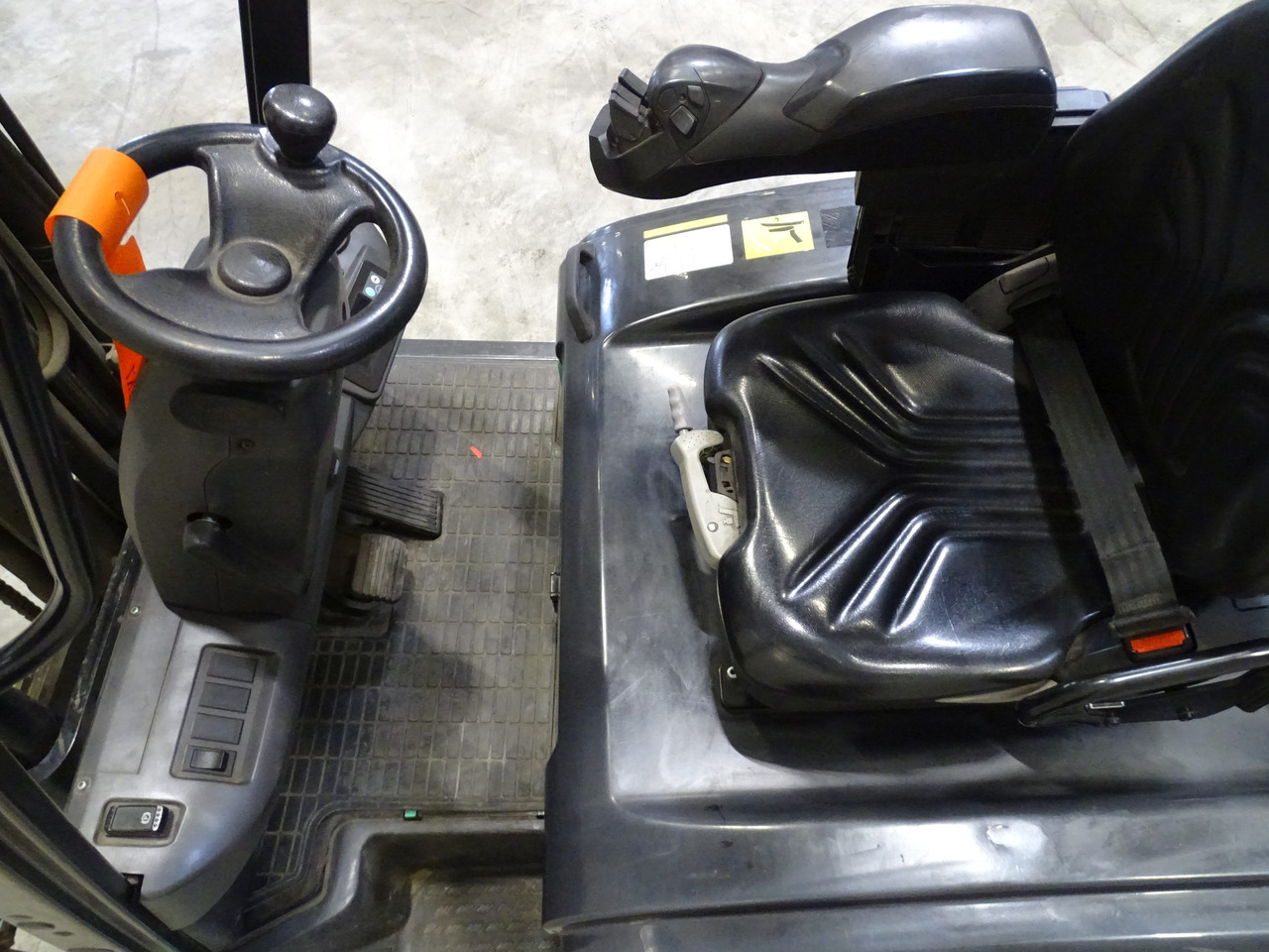 Mitsubishi FB18PNT - Electric forklift: picture 3 Mitsubishi FB18PNT - Electric forklift: picture 3