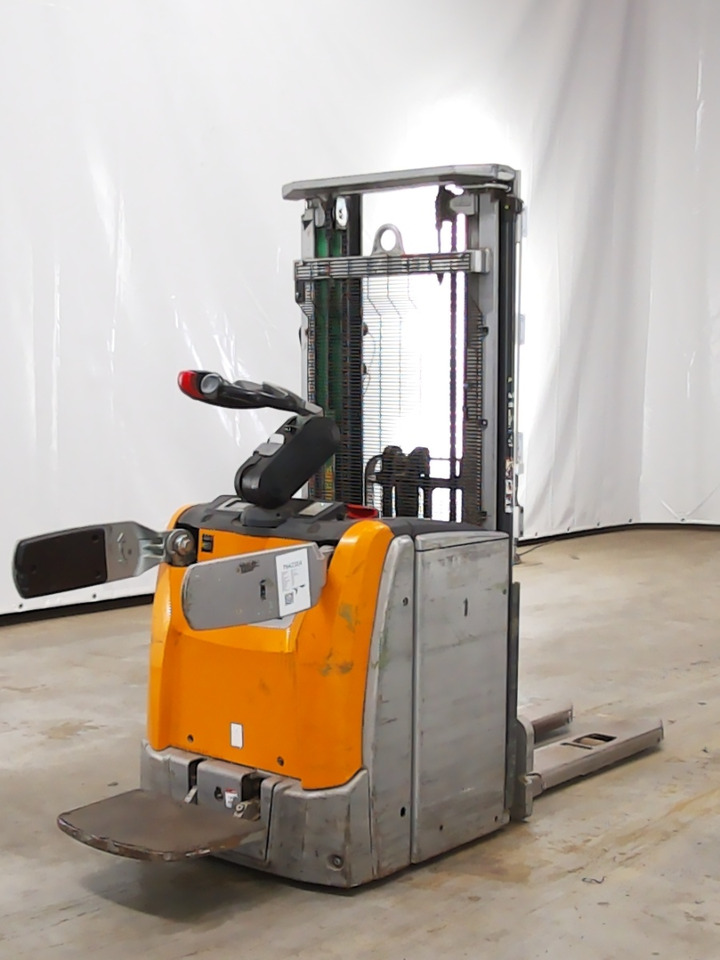 Still EXV-SF16 - Stacker: picture 2 Still EXV-SF16 - Stacker: picture 2