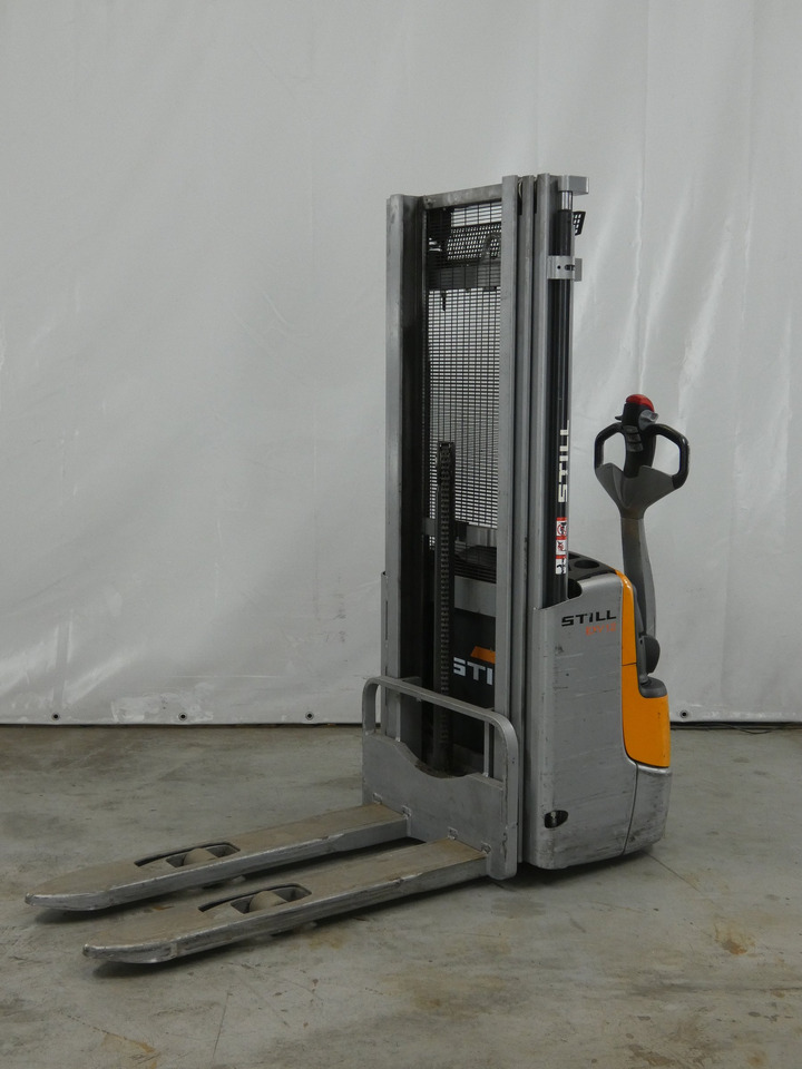 Still EXV12 - Stacker: picture 1 Still EXV12 - Stacker: picture 1